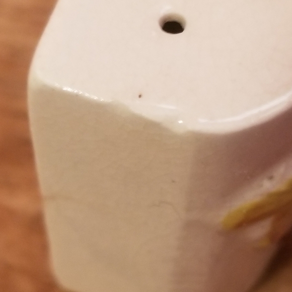 Vintage GNCO Japan WOODEN SPICE RACK w/ 6 Ceramic Fruit Themed Shakers / Jars - Picture 15 of 15